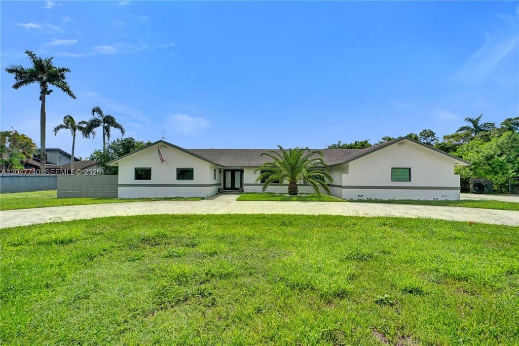 5+1 Müstakil ev — 22421 SW 184th Ave