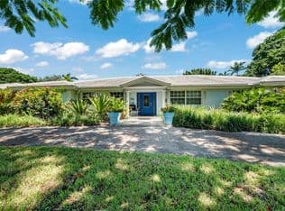 4-bedroom Single-Family Home — 5455 SW 88th St, Miami, 33143