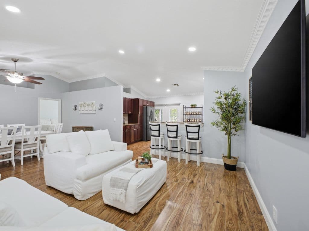 3+1 Müstakil ev — 5418 CLUB Circle
