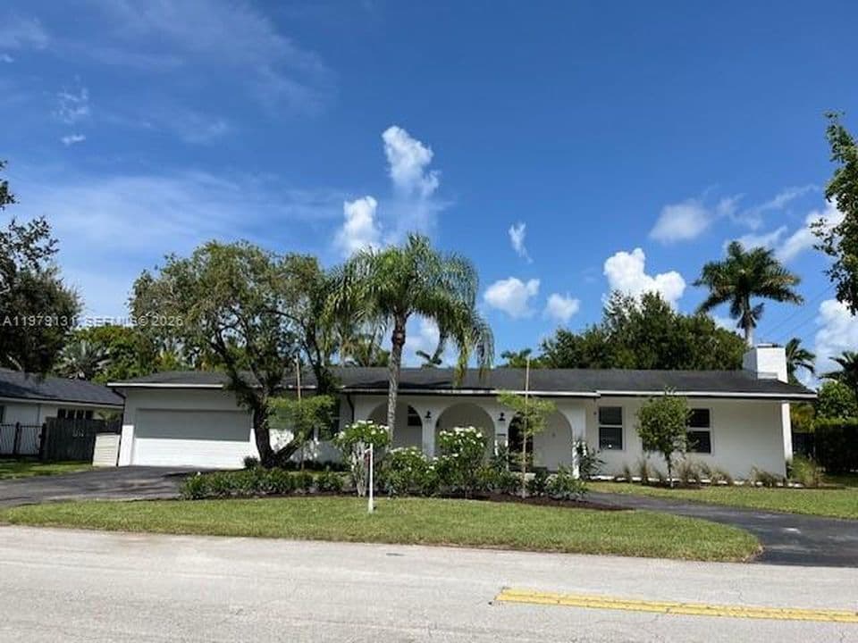 4+1 Müstakil ev — 14341 SW 78th Ct