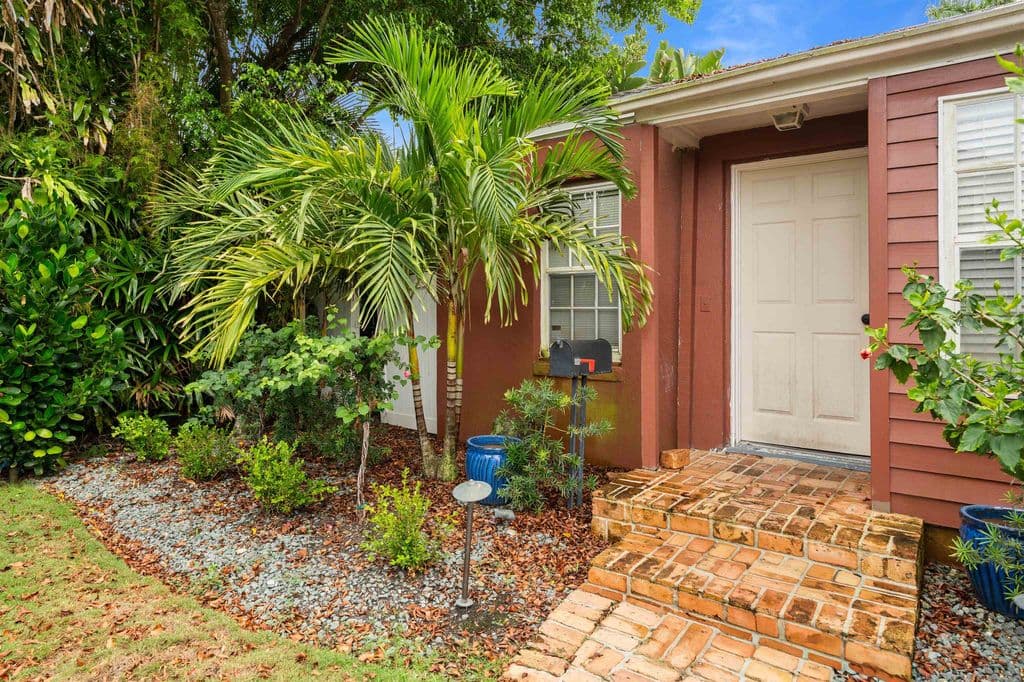 2-bedroom Single-Family Home — 600 Westwood Rd