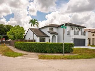 4+1 Müstakil ev — 7301 SW 159th Ave, Miami, 33193