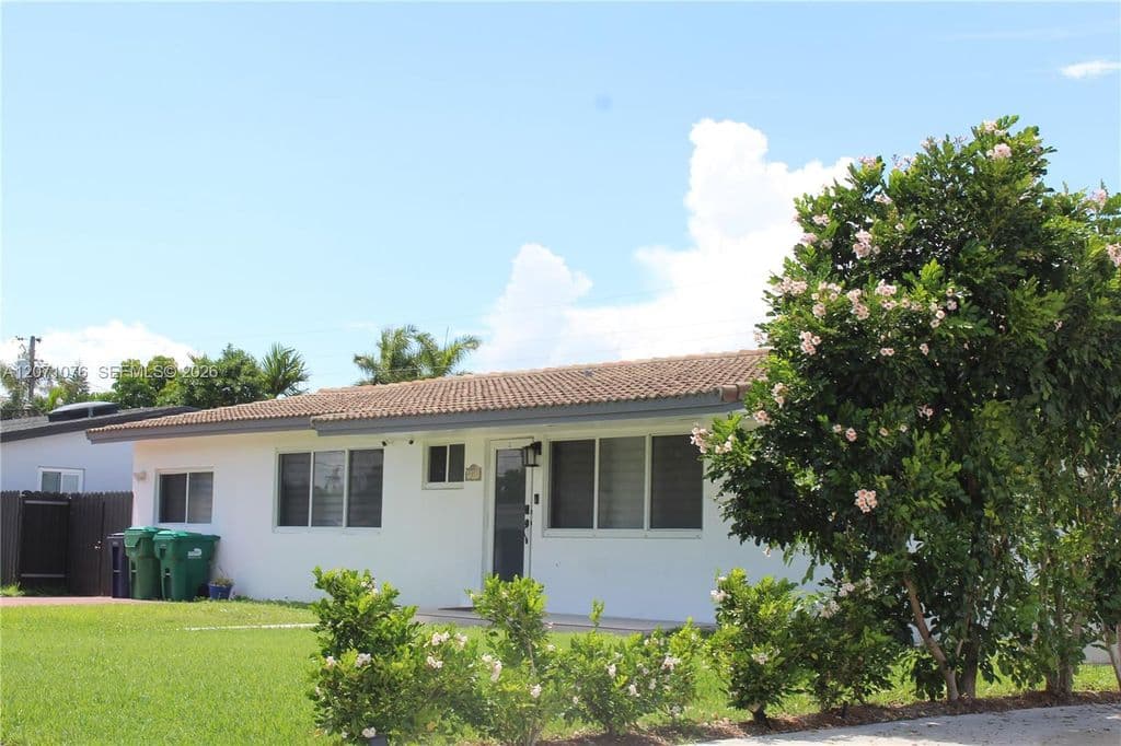 4+1 Müstakil ev — 9551 SW 49th St