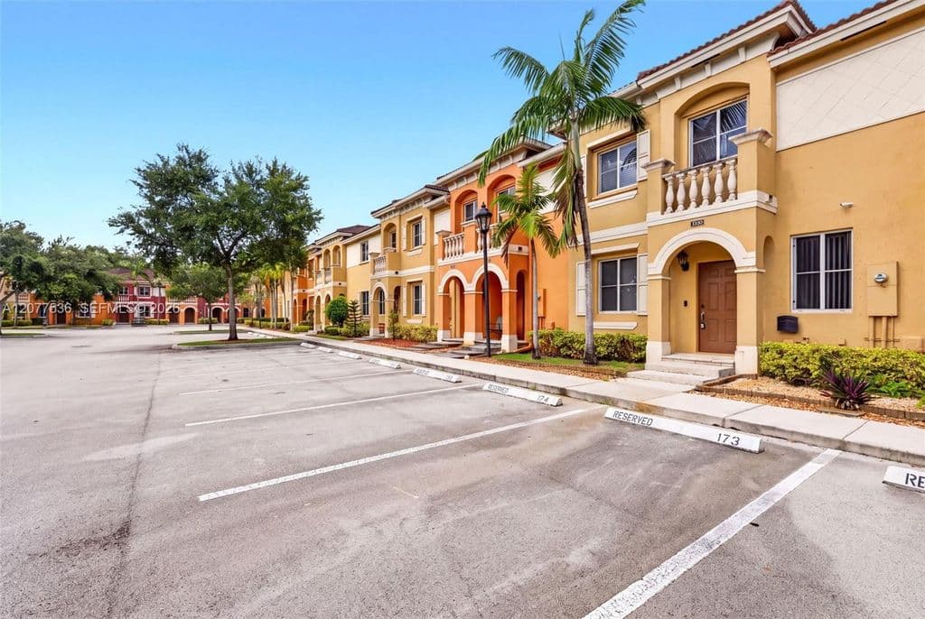 2-bedroom Single-Family Home — 1820 SW 89th Ter