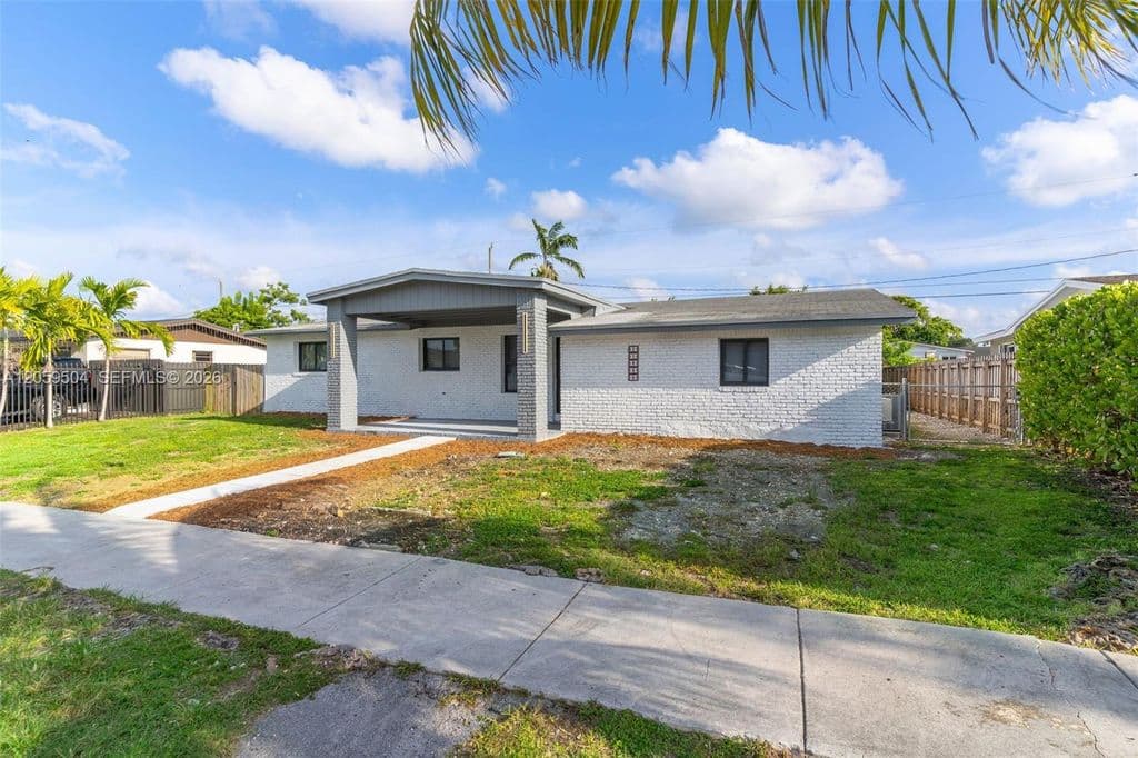 4-bedroom Single-Family Home — 11850 SW 206th Ter
