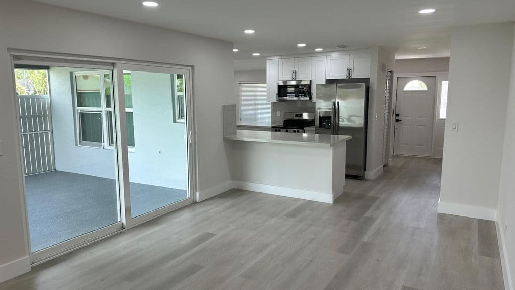 3+1 Müstakil ev — 3261 SW 4th Street