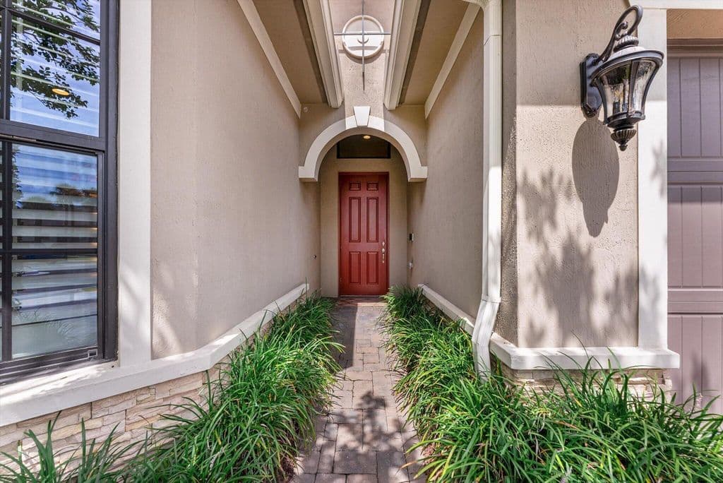 2-bedroom Single-Family Home — 9505 Kalmar Circle W