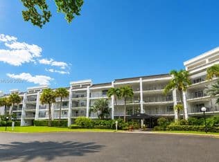 3+1 Condo — 16051 Blatt Blvd APT 401, Fort Lauderdale, 33326