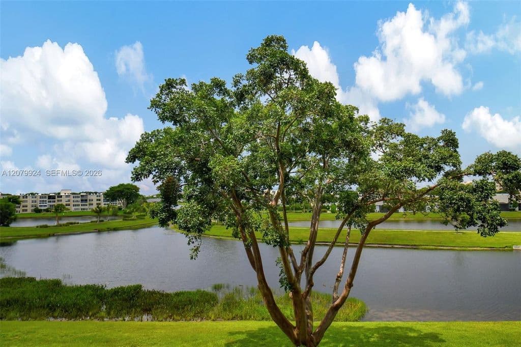 2-bedroom Condo — 14575 Bonaire Blvd APT 308