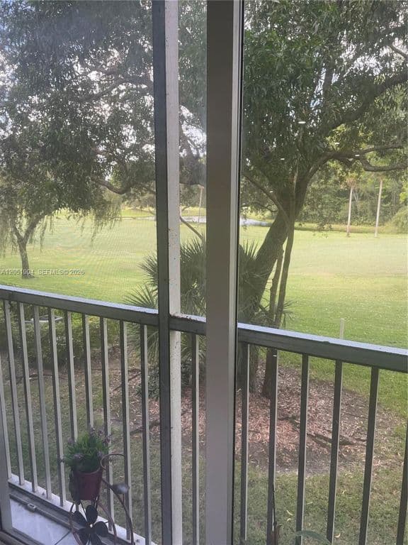 2-bedroom Condo — 1011 SW 125th Ave #207M