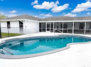 4-bedroom Single-Family Home — 106 Segovia Court, Royal Palm Beach, 33411