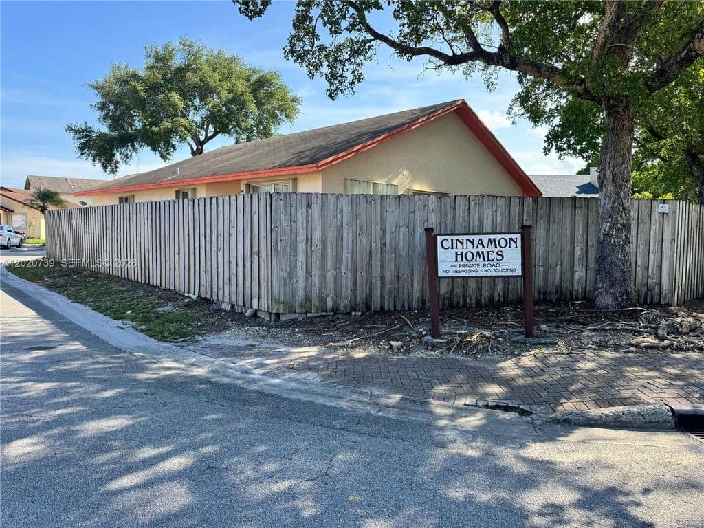 3-bedroom Single-Family Home — 2330 SW 80th Ter