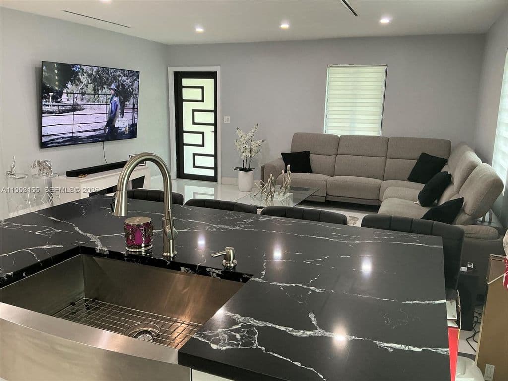 2-bedroom Single-Family Home — 201 SW 62nd Ave