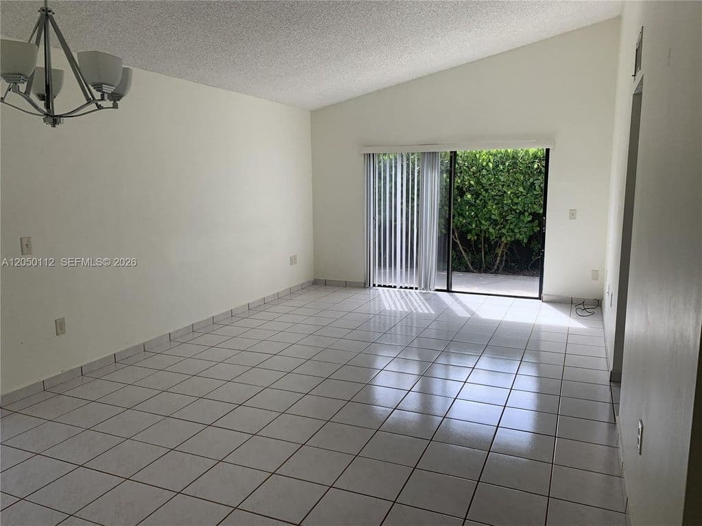 2-bedroom Condo — 13234 SW 111th Ter APT 4-1