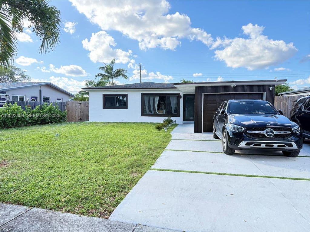 3+1 Müstakil ev — 1825 SW 43rd Ave