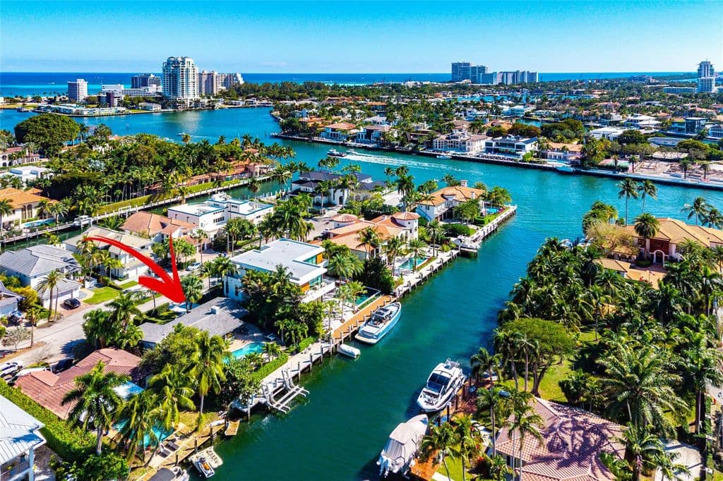 3-bedroom Single-Family Home — 801 Solar Isle Drive