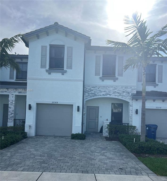 4+1 Müstakil ev — 20368 NW 4th Path
