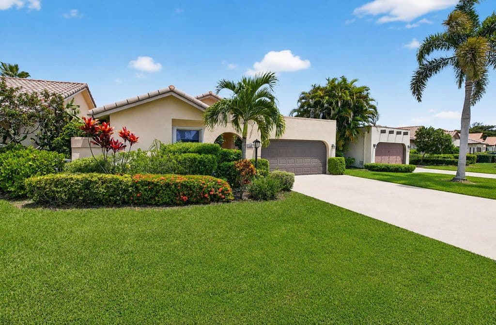 3-bedroom Single-Family Home — 7658 SOLIMAR Circle