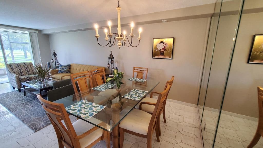 3-bedroom Condo — 3800 Oaks Clubhouse Drive #112