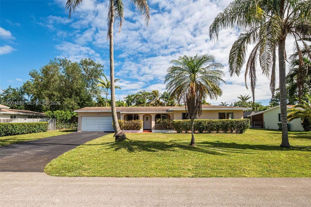 3+1 Müstakil ev — 8355 SW 131st St