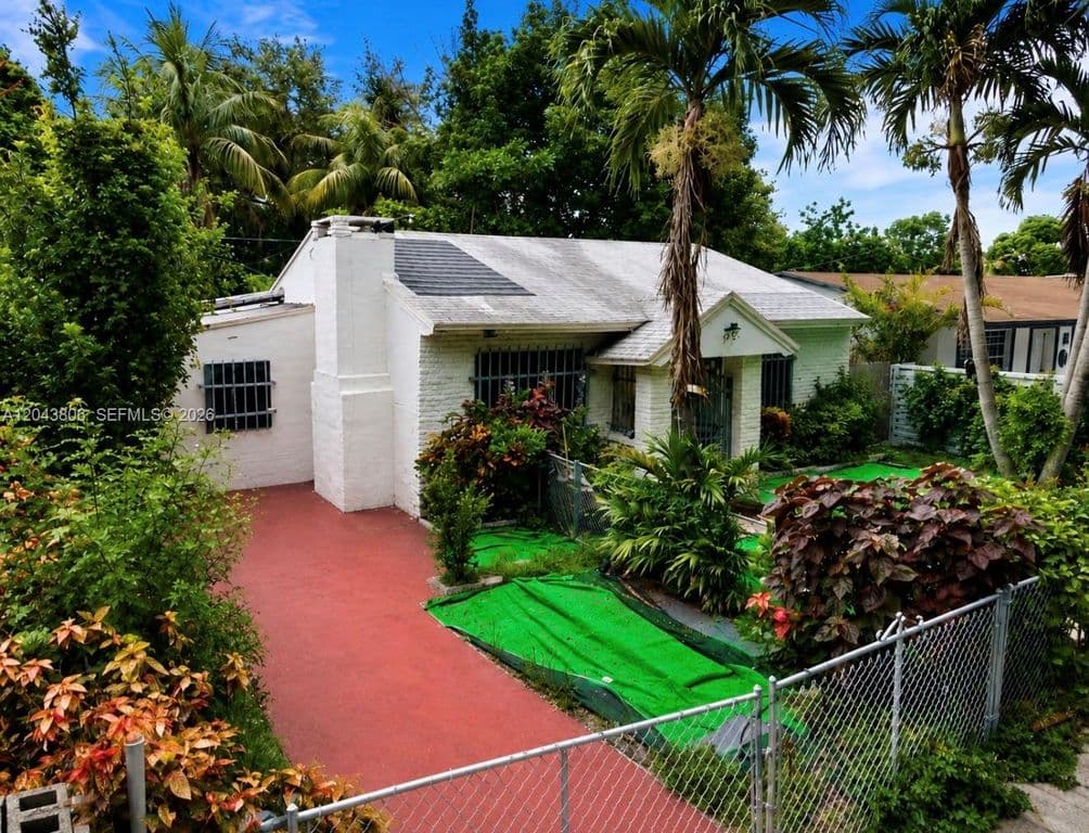 3-bedroom Single-Family Home — 7573 NW 12th Ct
