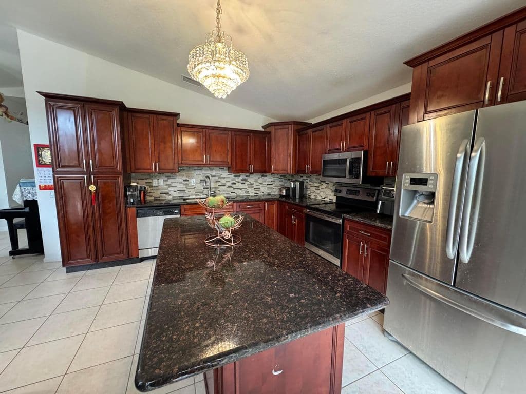 3+1 Müstakil ev — 5076 Nautica Lake Circle