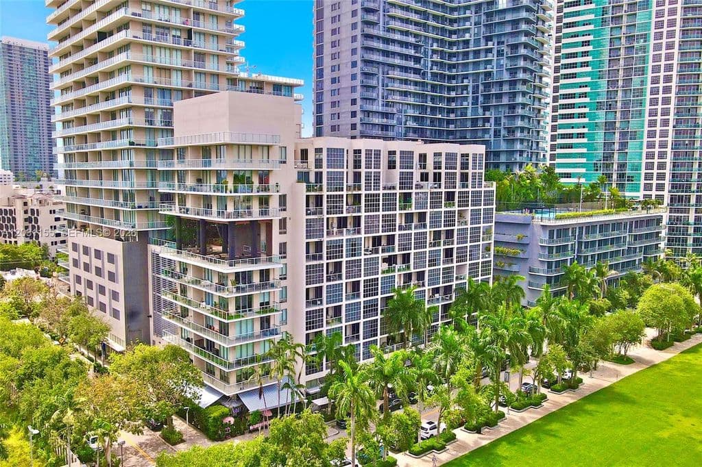 2+1 Mülk — 3449 NE 1st Ave Unit 109