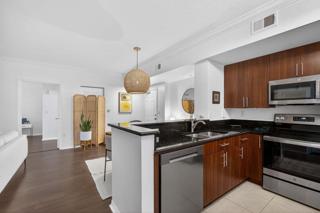 2+1 Condo — 4903 Midtown Lane #3203