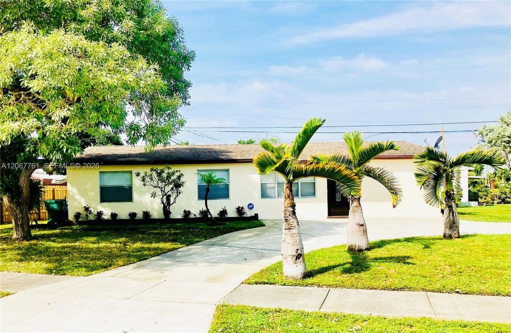 3+1 Müstakil ev — 1921 SW 48th Ave