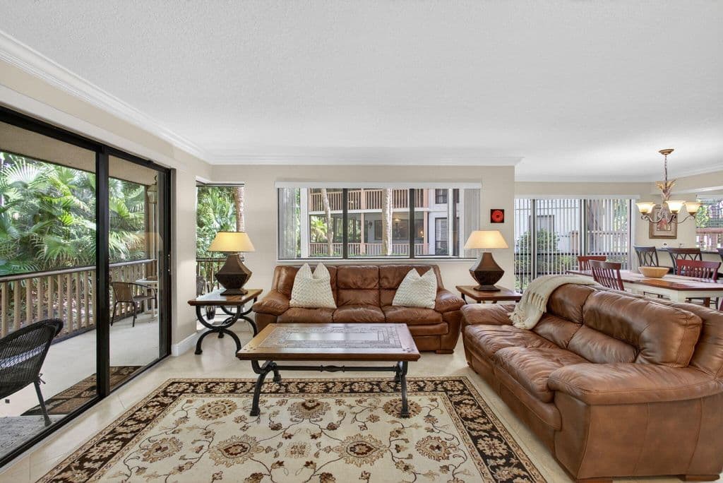 2-bedroom Condo — 112 Brackenwood Road