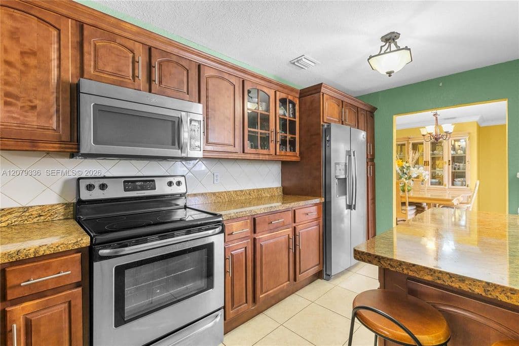 3-bedroom Single-Family Home — 311 SW 70th Ter