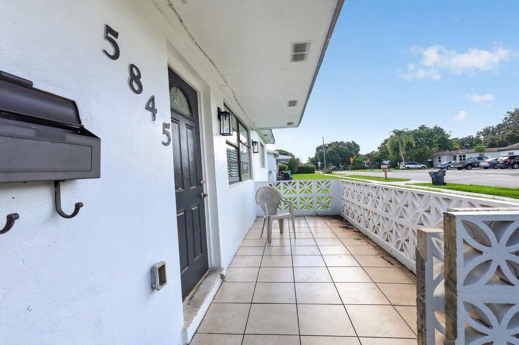 3+1 Müstakil ev — 5845 ARTHUR Street