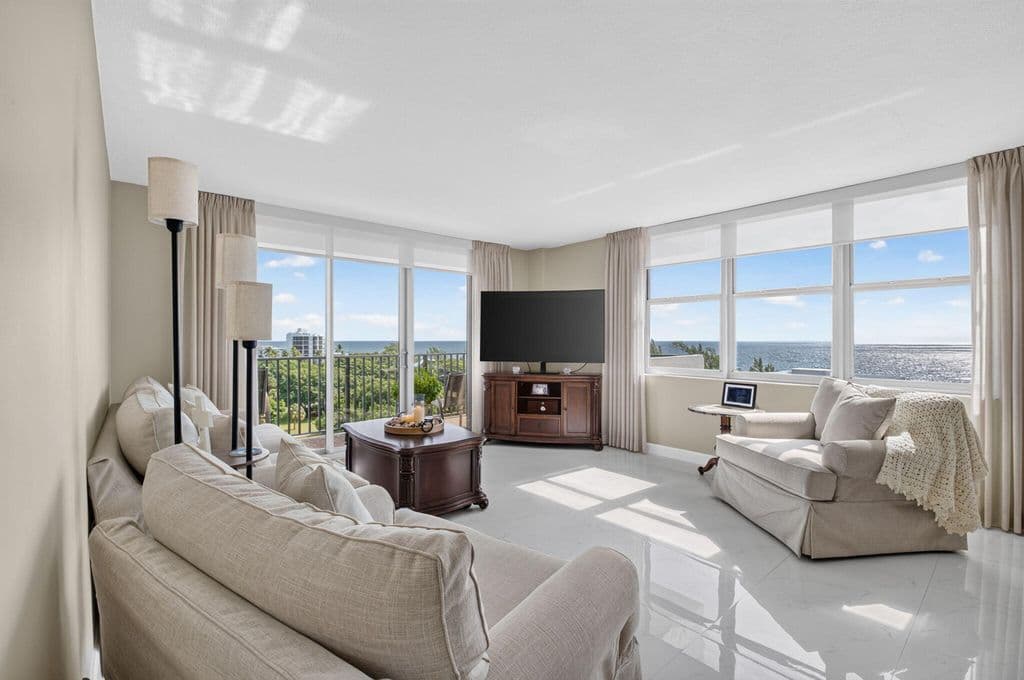 2+1 Condo — 2121 N Ocean Boulevard #1008E