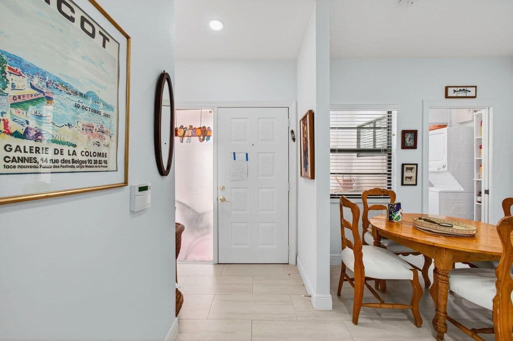 2-bedroom Condo — 6248 Kings Gate Circle
