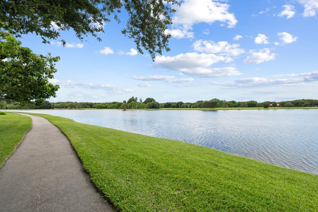2-bedroom Condo — 2768 CARAMBOLA Circle S #101