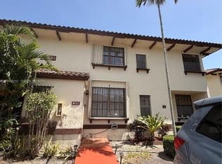 2-bedroom Townhouse — 12241 SW 16th Ter APT 102K, Miami, 33175