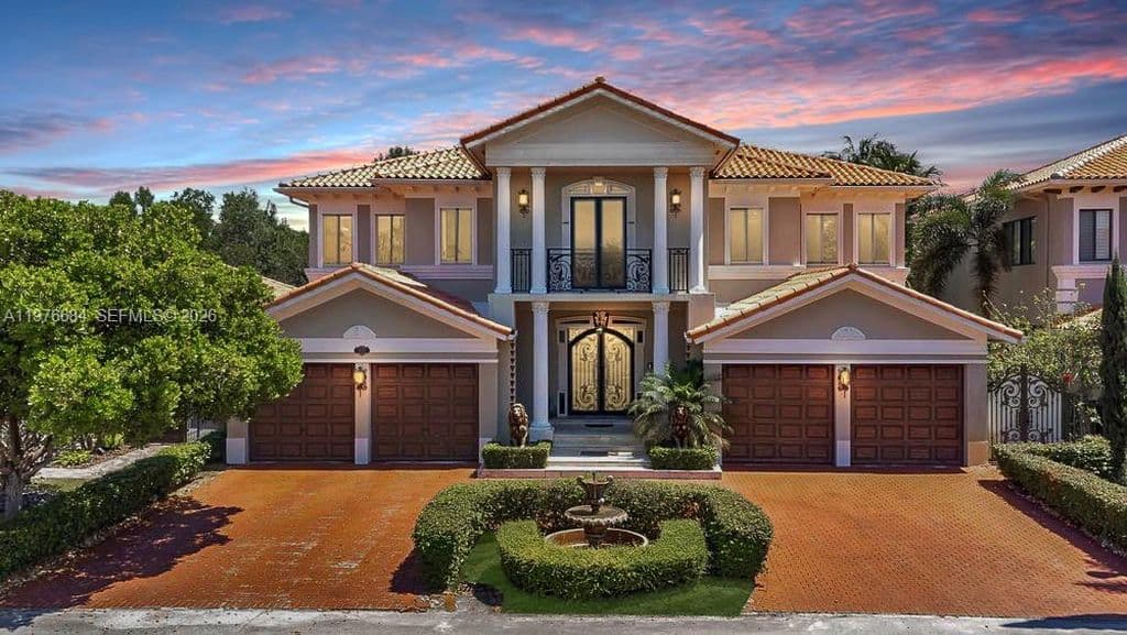 5+1 Müstakil ev — 18821 SW 74th Ct