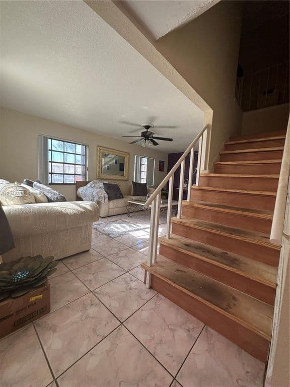 3+1 Mülk — 2700 NW 47th Ter #1001