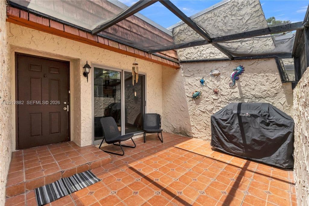 2+1 Condo — 9820 NW 65th Ct #B13