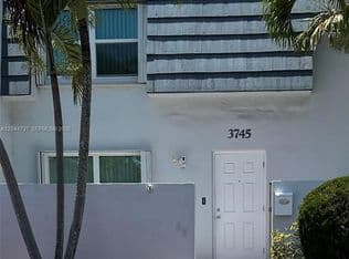 3+1 Townhouse — 3745 SW 59th Ave #124, Davie, 33314