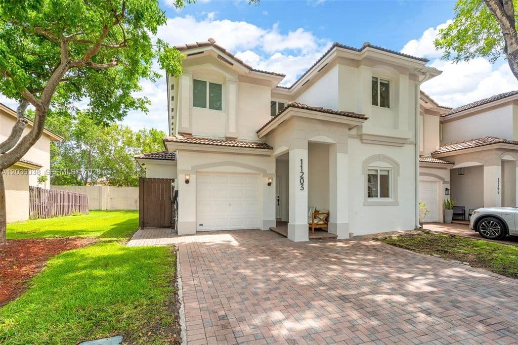 3-bedroom Single-Family Home — 11203 NW 73rd Ter
