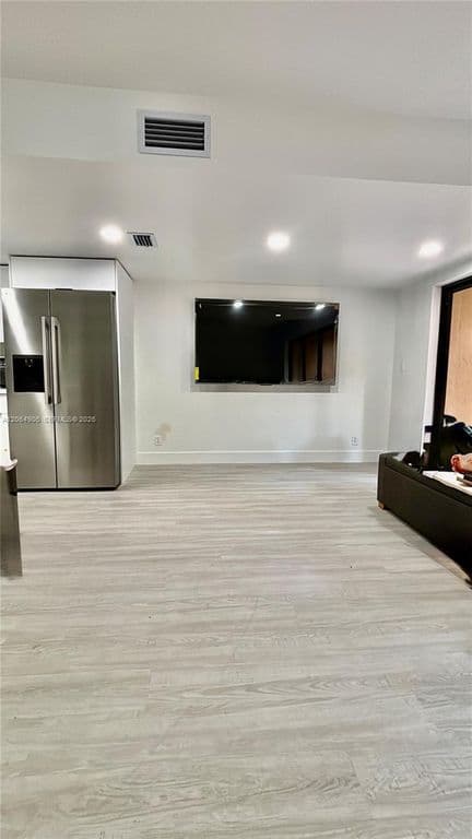 3+1 Mülk — 8010 NW 27th Pl #8010