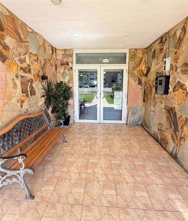 2+1 Condo — 1425 Atlantic Shores Blvd APT 209
