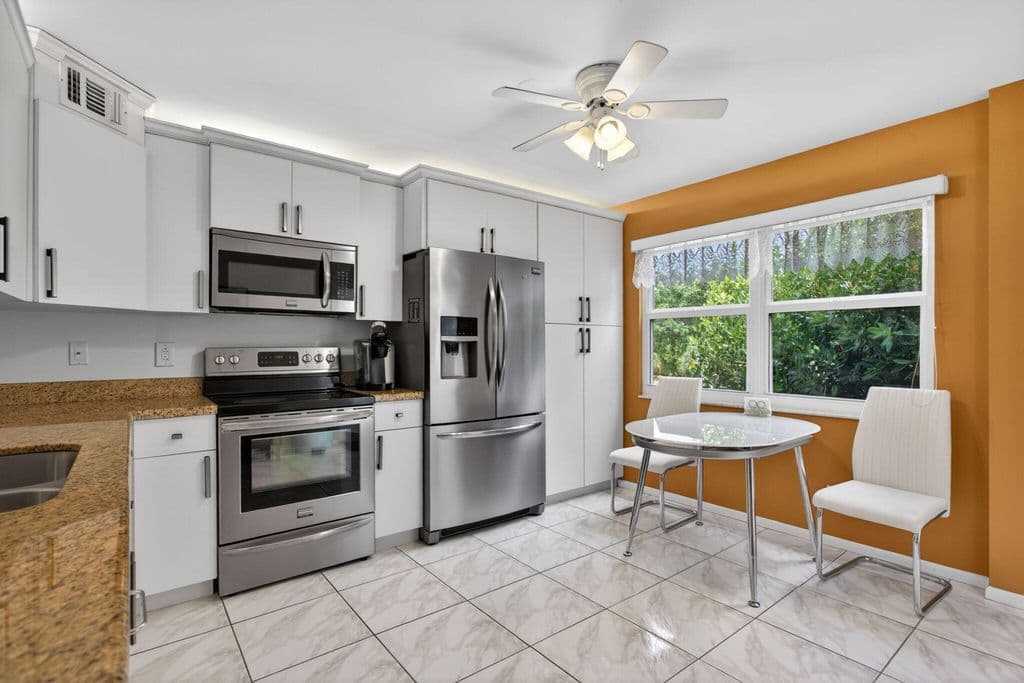 2-bedroom Condo — 3202 Portofino Pt #O3