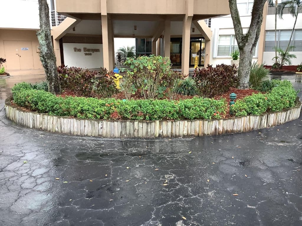 1-bedroom Condo — 1300 Saint Charles Place Unit Ph13