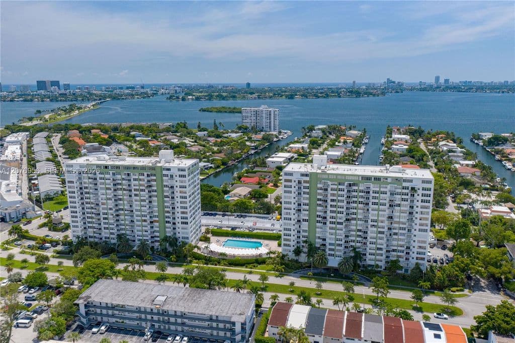 1-bedroom Condo — 2100 Sans Souci Blvd #A1509
