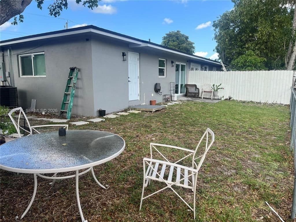 3+1 Mülk — 6742 SW 18 COURT #2