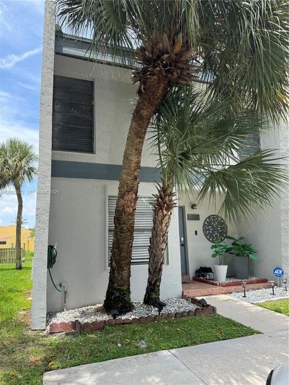 3+1 Mülk — 9251 NW 14th Ct #257