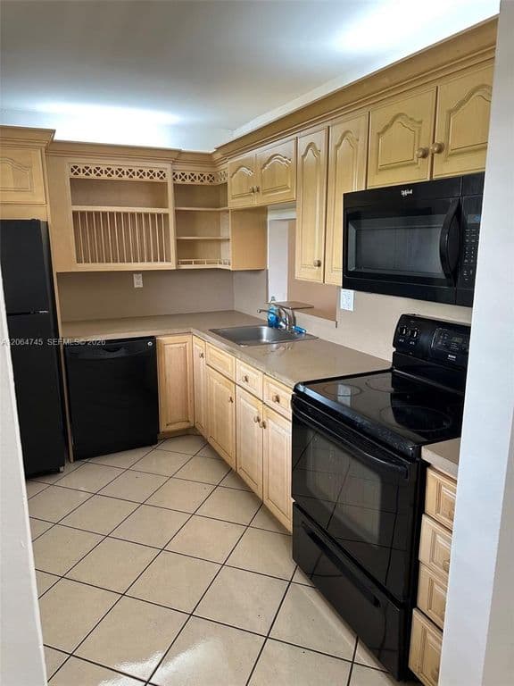 2+1 Condo — 8415 SW 107th Ave APT 303W
