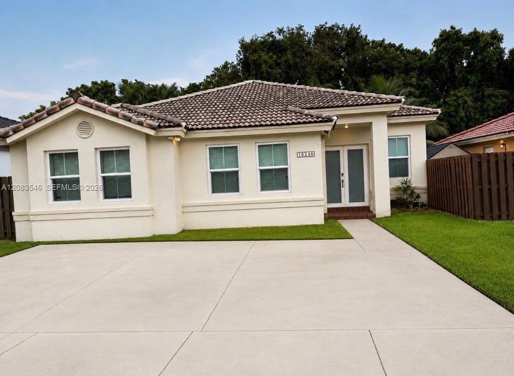 3+1 Müstakil ev — 16240 SW 83rd Ln